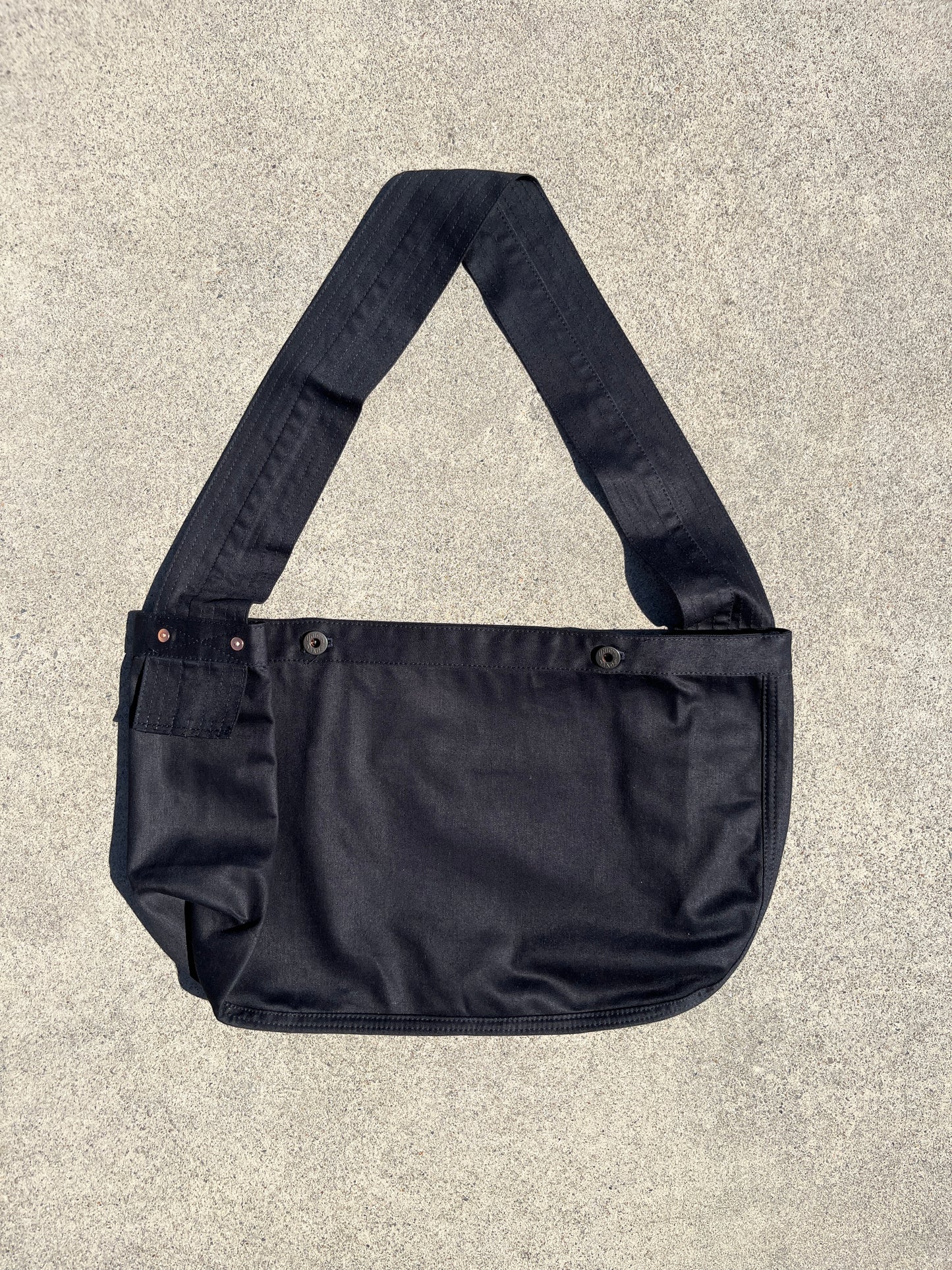 Newspaper Bag - Black Sateen Twill
