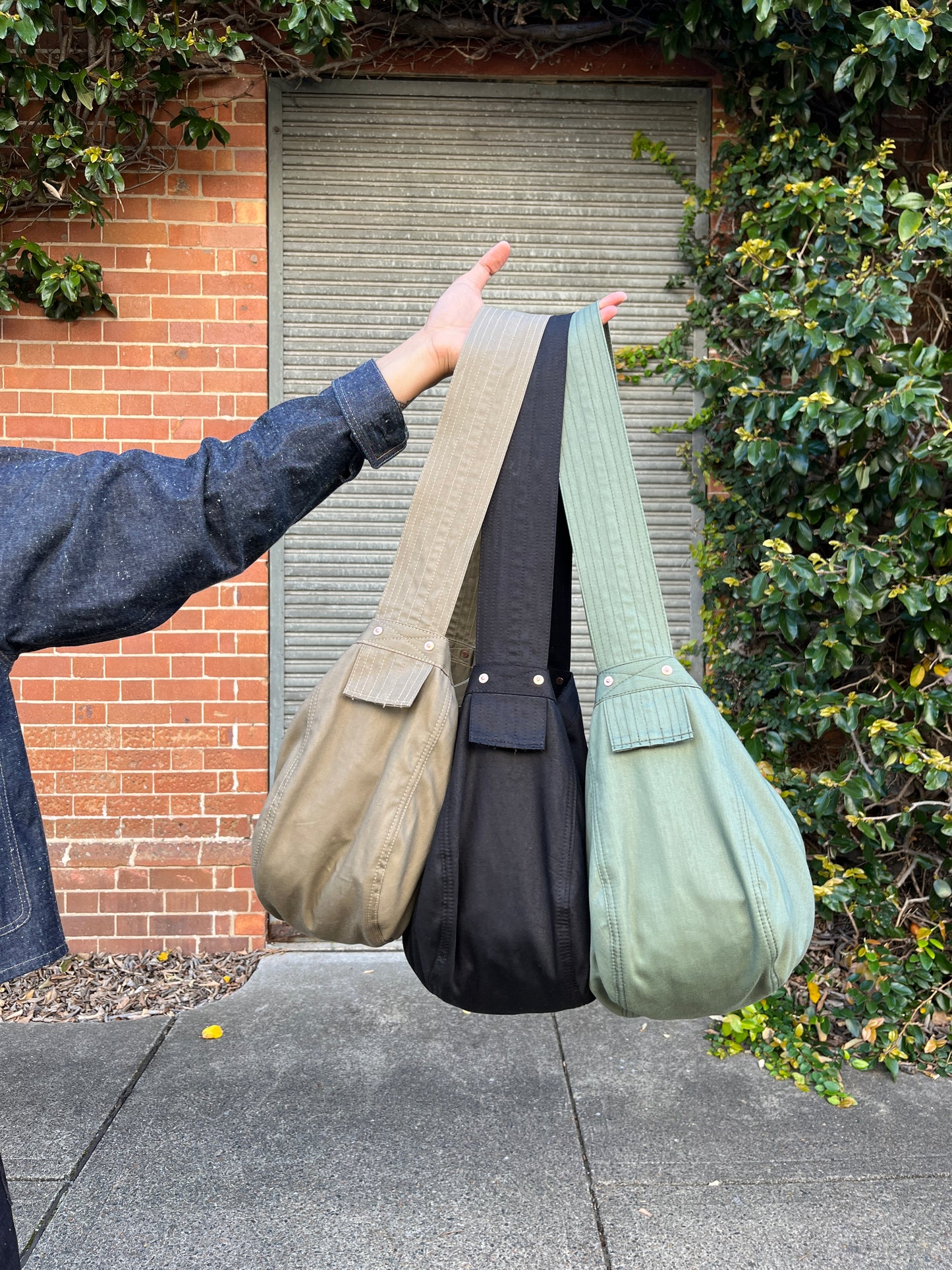 Newspaper Bag - Black Sateen Twill